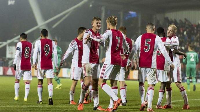 伊朗球员阿 伊朗球员阿