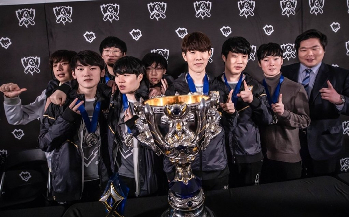 邵佳一曾在 邵佳一曾在